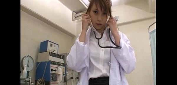  Horny nurse Ebihara Arisa gives her male patient an unusual sexual exam